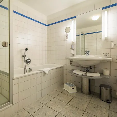 Kaiservillen - Mit 1 Schlafzimmer Und Balkon D124 Appartamento *