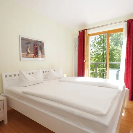 Kaiservillen - Mit 1 Schlafzimmer Und Balkon D124