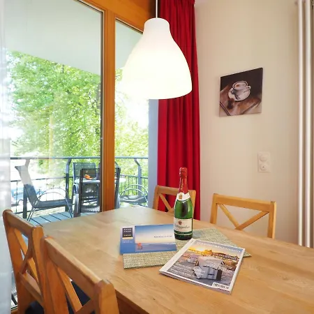 Kaiservillen - Mit 1 Schlafzimmer Und Balkon D124 Appartamento